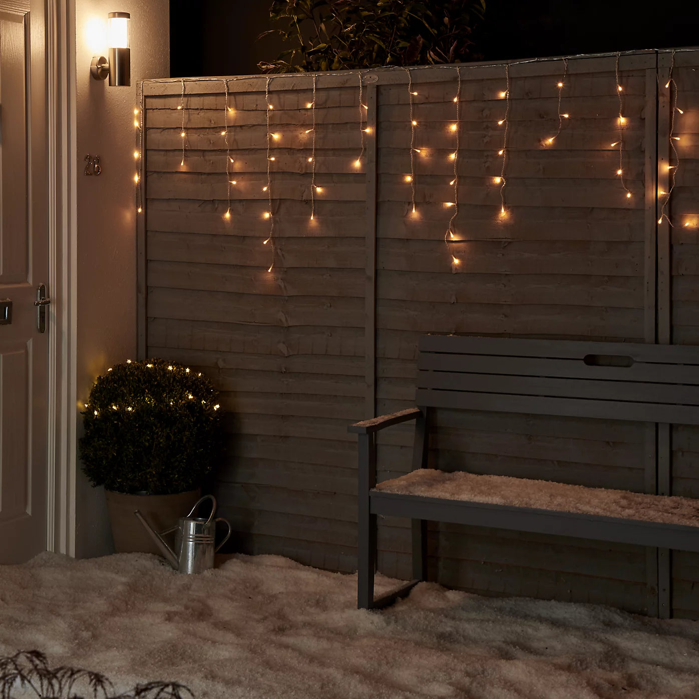 300 Warm white LED Icicle lights With timer & 22m Clear cable