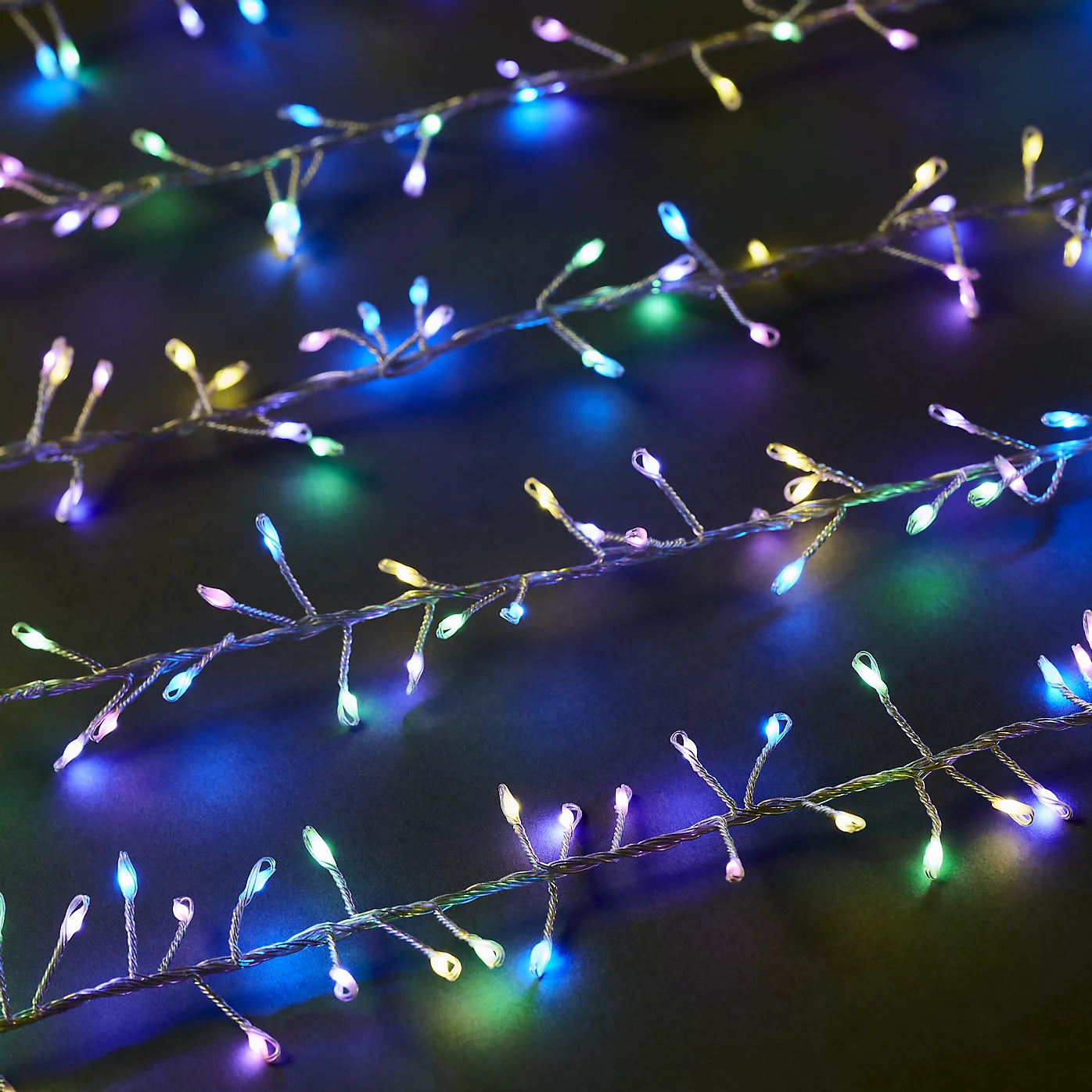 800 Rainbow LED Cluster string light With timer function & 19.96m Clear cable