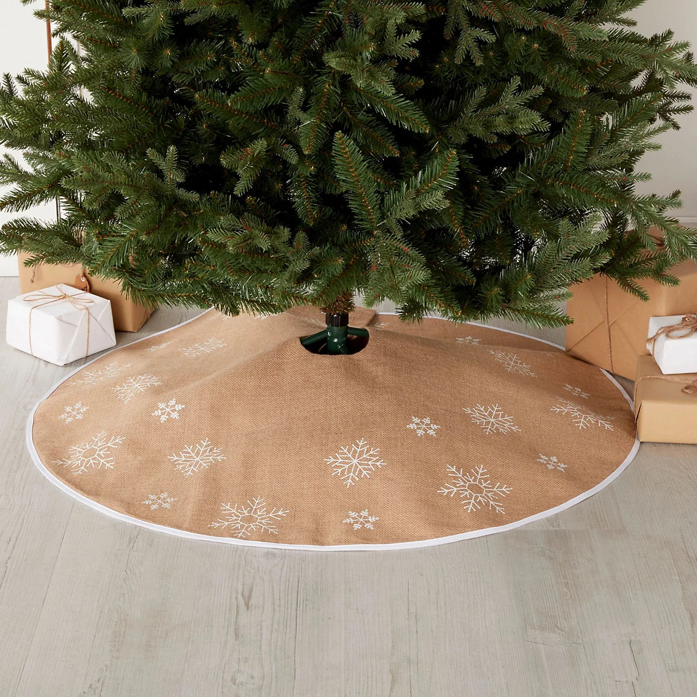 Natural Hessian Nordic Snowflake Tree skirt 99cm(Dia)